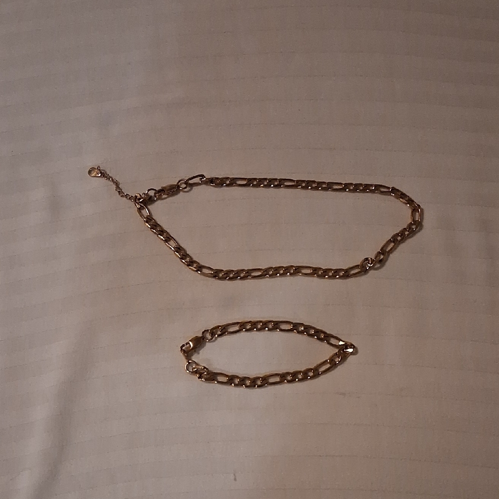Gold Chain Necklace and Bracelet Set